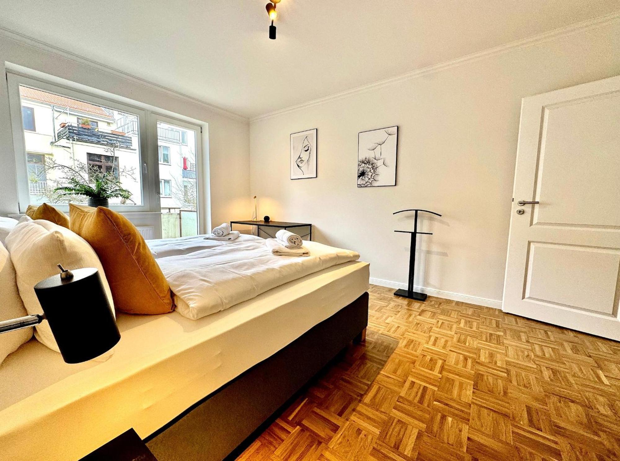 Mel&Bens Modern Oak-Apartments Fuer Bis Zu 12 Personen BRE Buitenkant foto